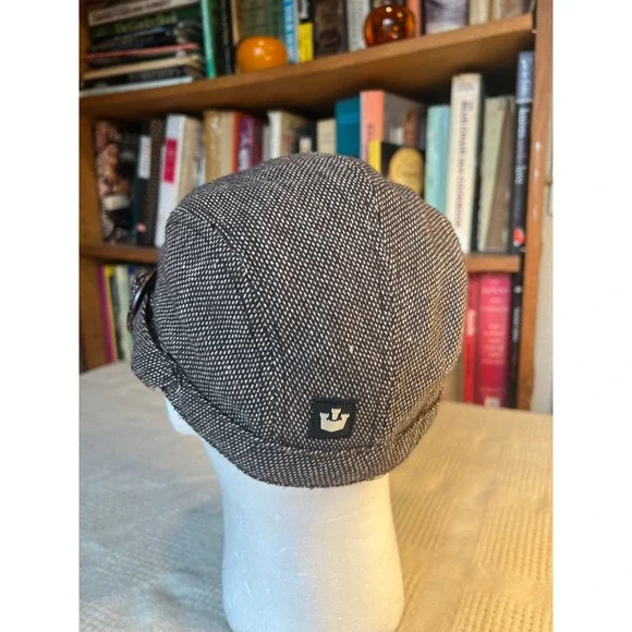 Goorin Bros Tweed Newsboy Cap Brown White Plaid Accent Button Size S